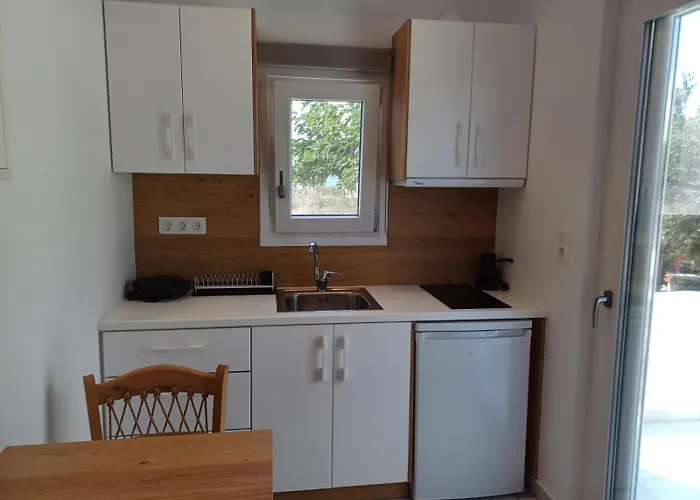 Dina's Diamond Apartment *