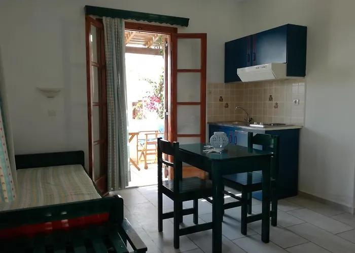 Dina's Diamond Apartment